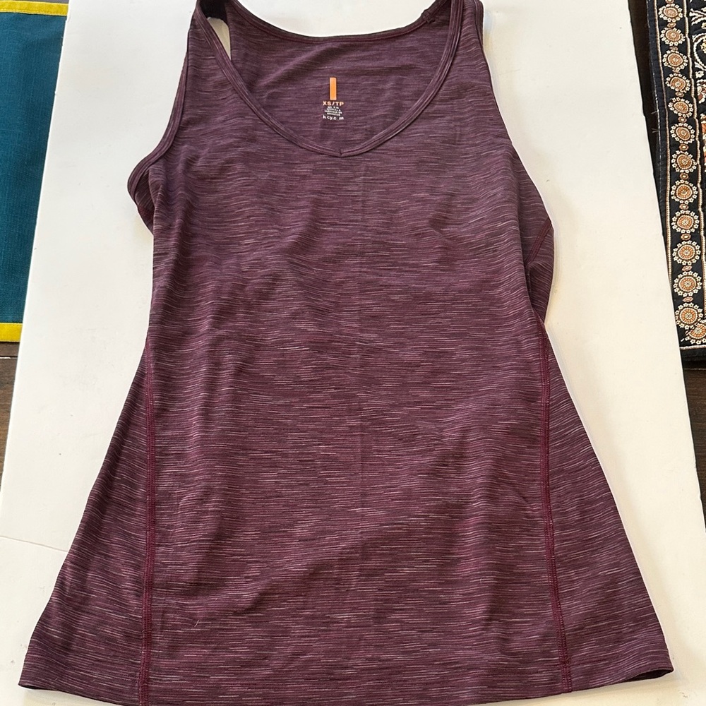 Lucy Women's Burgundy Tank Top